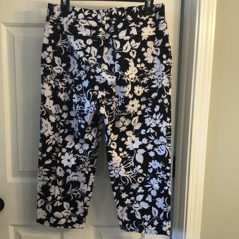 Chaps capris sz 10 - Picture 2 of 4